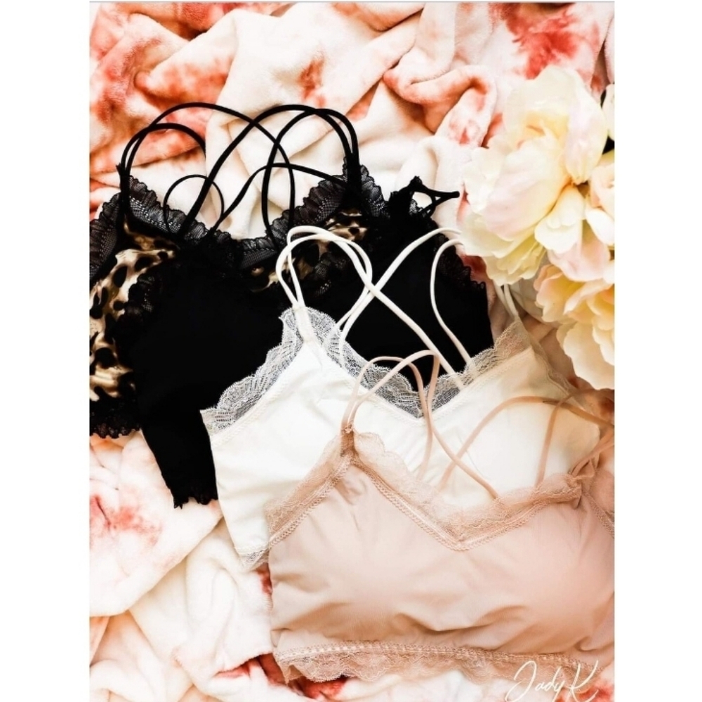 Strappy Lace Bralette - Picture 5 of 8
